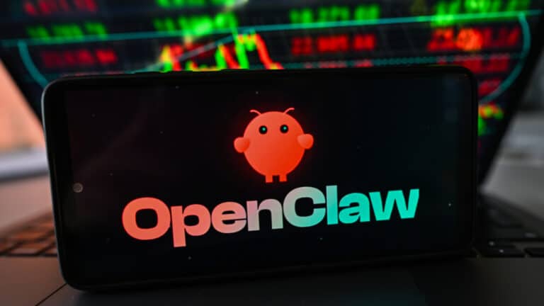 Главное к утру: ажиотаж вокруг OpenClaw, восстановление акций, угроза инфляции