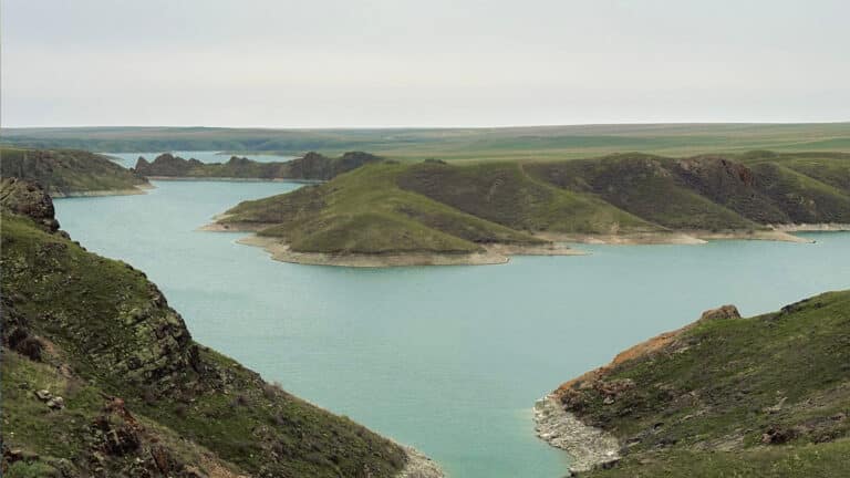 Курты: локация под Алматы набирает популярность, но люди опасаются за нее