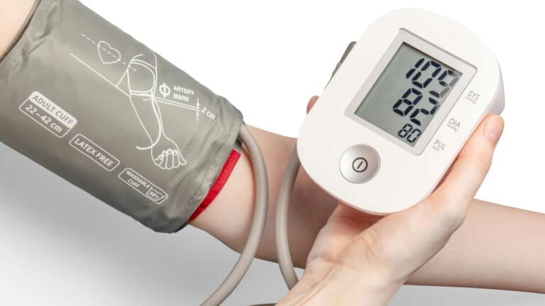 Как правильно измерять давление дома