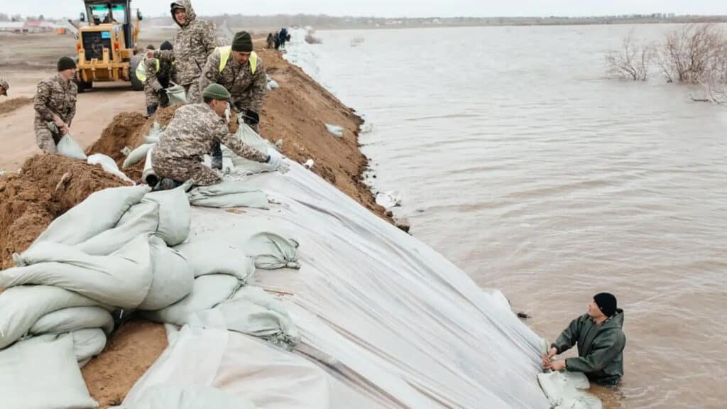 В МЧС раскрыли, ждать ли казахстанцам паводков масштаба 2024 года