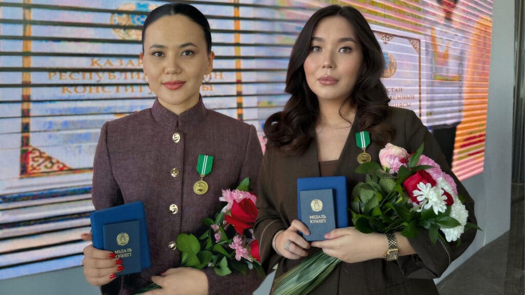 Журналисты Kursiv Media получили государственные награды