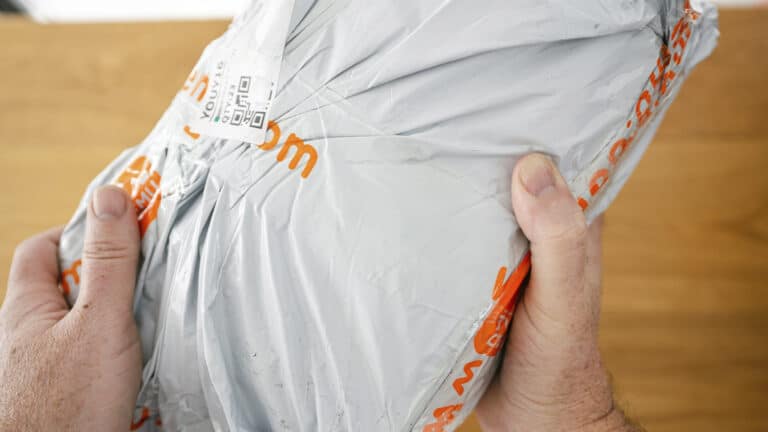 Депутат хочет обязать маркетплейсы отказаться от пластика