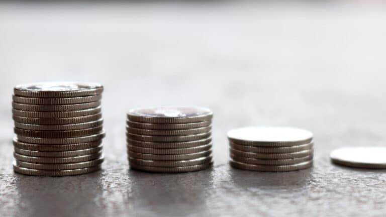 Пенсионные активы казахстанцев забрали с депозитов