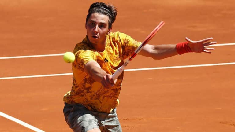 Шевченко выиграл первый матч турнира Tiriac Open в Бухаресте