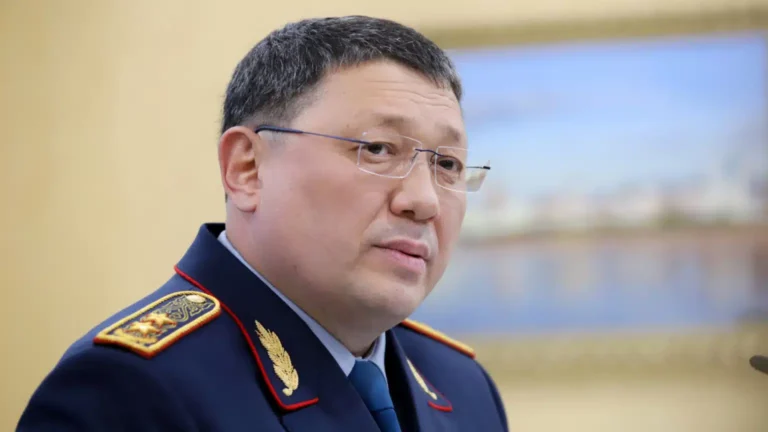 Глава МВД высказался о резонансной аварии в Алматы