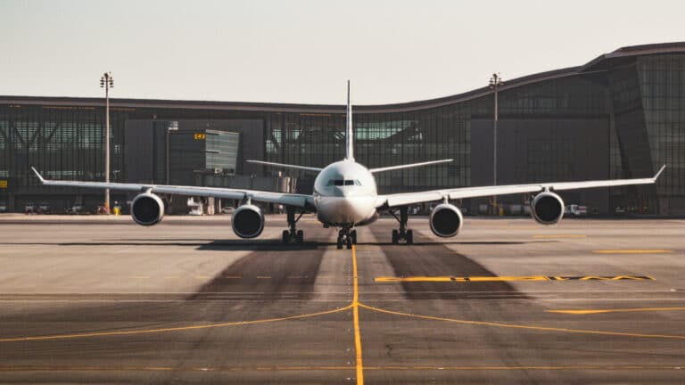 В Астане начали работать над проектом нового аэропорта: что известно