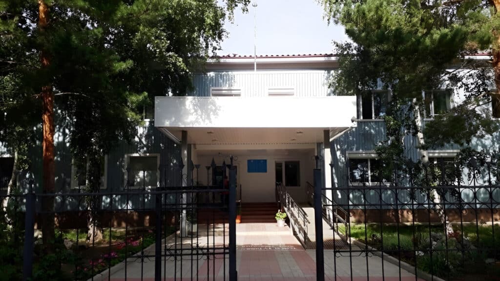 Костанайская больница утроила прибыль/2gis.kz, бильд-редактор: Адэлина Мамедова