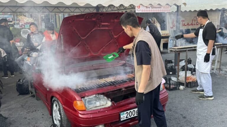 Вкусный Шымкент: как шашлычка стала звездой Наурыза и где еще есть и пить в городе