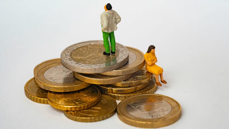 Казахстанцам станет проще взыскивать алименты за границей