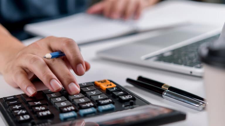 Провал по НДС в начале года объяснили в КГД: главные цифры будут позже