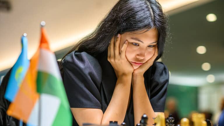 Асаубаева с Лагно захватили лидерство на турнире претендентов