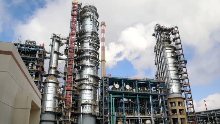 Китайцы стали подрядчиками по проекту на $1 млрд, откуда вышла российская «Татнефть»