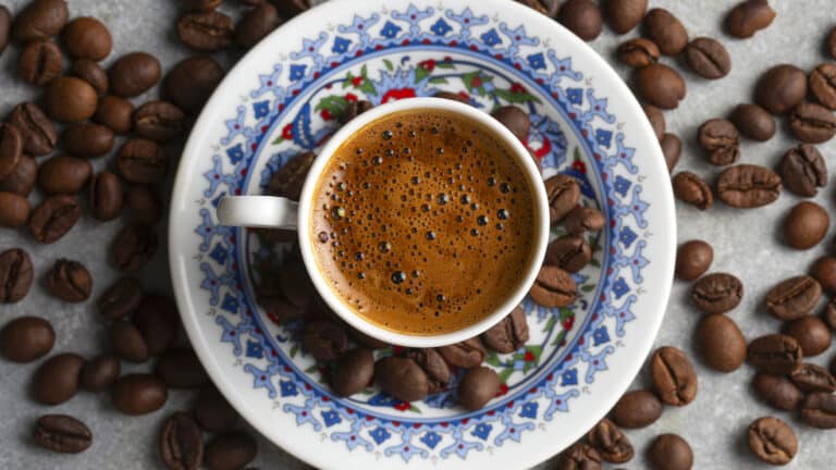 Ежедневные кофе и чай снижают риск деменции - новое исследование