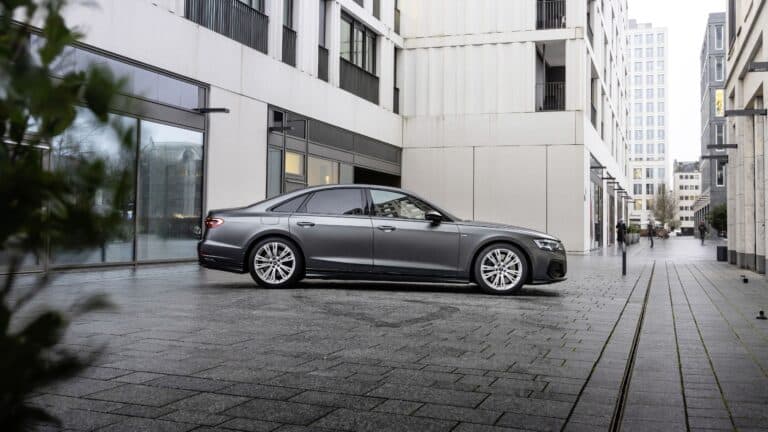 Прощай, «Перевозчик»: Audi снимает с производства легендарную A8