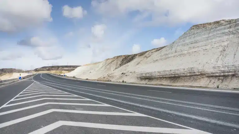 Қарағанды-Жезқазған арасындағы жол қашан жөнделеді