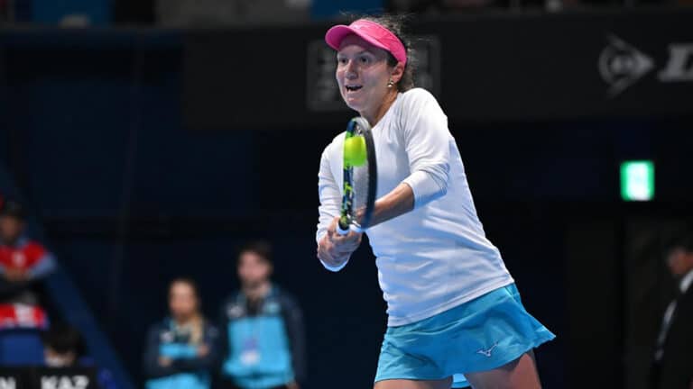 Данилина с Крунич вышли в четвертьфинал турнира в Калифорнии