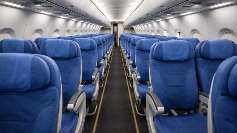 Пассажирке стало плохо на ночном рейсе Актау – Астана