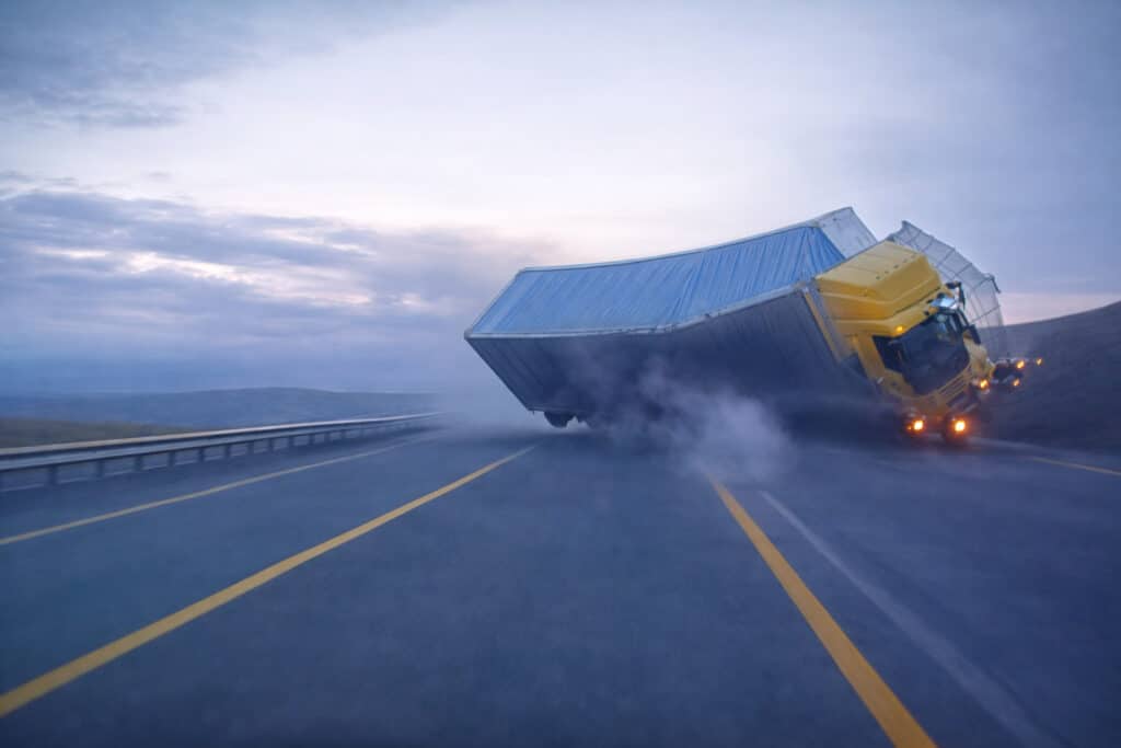 Фура опрокинулась после столкновения на трассе Алматы – Оскемен