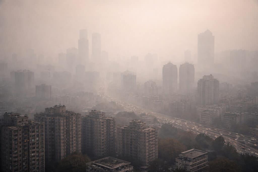 Смог и грязный воздух ожидаются в городах Казахстана