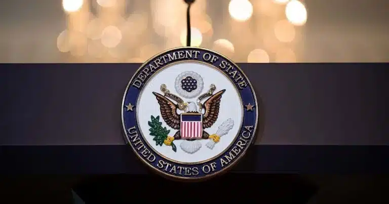 АҚШ өз азаматтарын Таяу Шығыстан тез кетіп қалуға шақырды