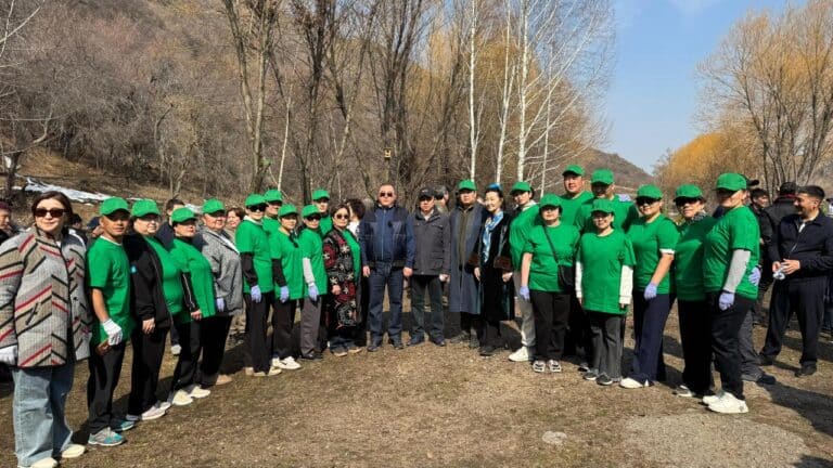 В Алматинской области 1500 человек приняли участие в акции «Мөлдір бұлақ»