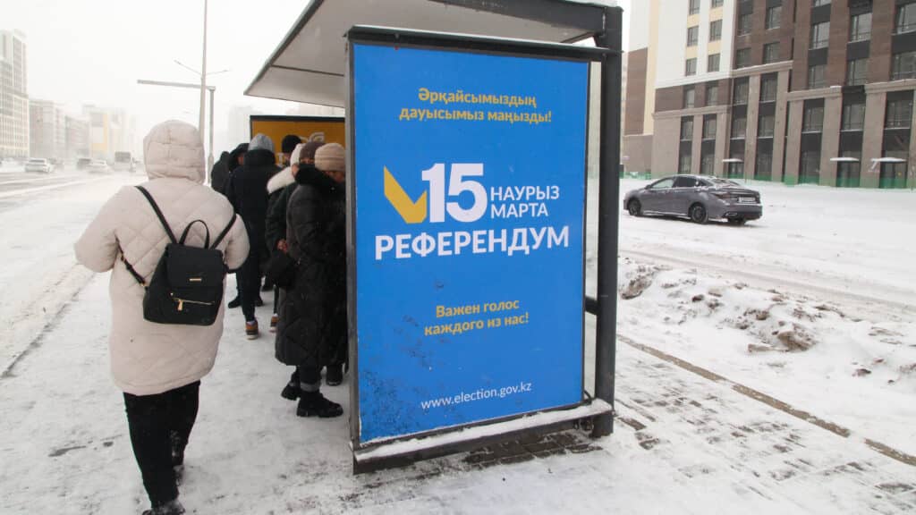 Экзитпол: Жаңа Конституцияны халықтың 86,7%-ы қолдаған