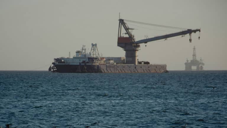 Заявление о безопасности судоходства на Каспии сделал посол Ирана в РК