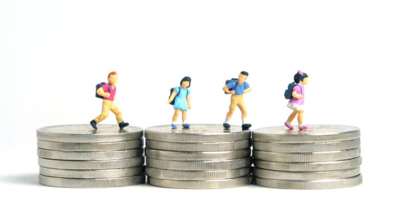 Казахстанцы уже потратили $41,8 млн из «Нацфонда — детям»