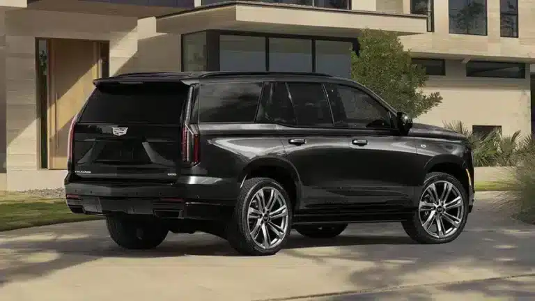 Павлодарда 34 млн теңге қарызы бар Cadillac Escalade тәркіленді