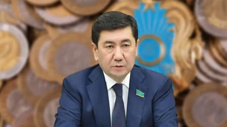 Спикер мажилиса Ерлан Кошанов принял участие в референдуме по Конституции