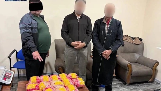 Мектеп мұғалімі 180 мың АҚШ долларына апиын сатпақ болған