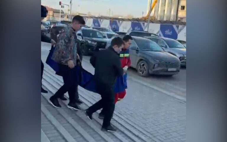 Арқасына сегіз рет пышақ салған: Атырауда оқушыға жасалған шабуылдың мән-жайы айтылды