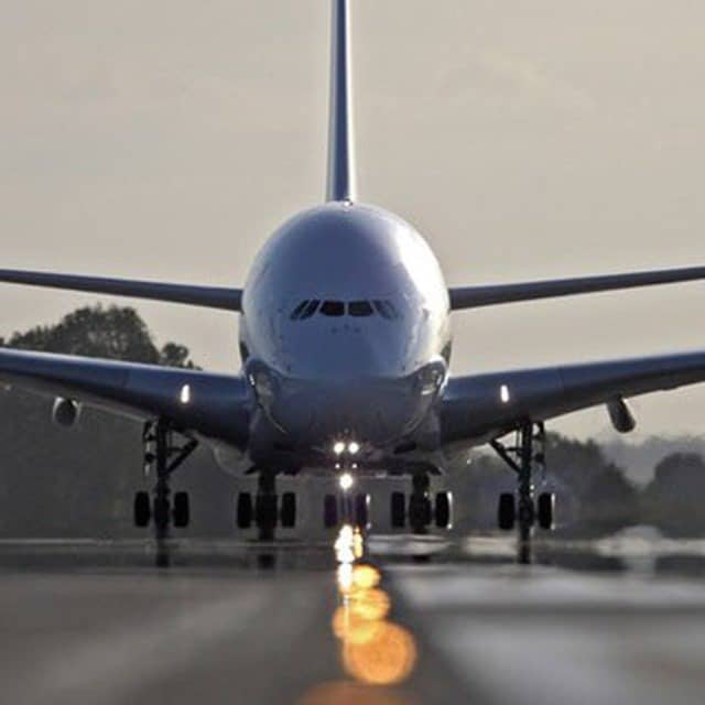 Flydubai обещает вывезти казахстанцев из Дубаи