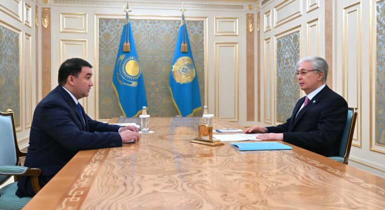 Более 1,7 трлн тенге инвестиций: Токаев принял акима Туркестанской области