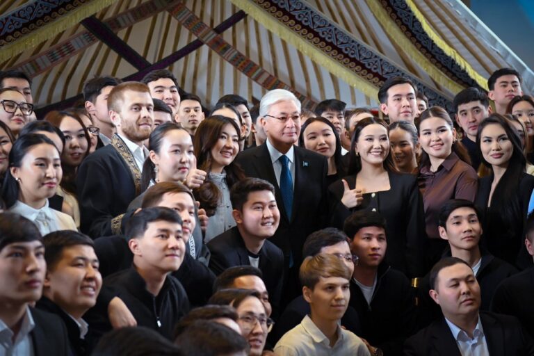 Токаев: 15 марта будет отмечаться День Конституции, летом пройдут выборы в Парламент