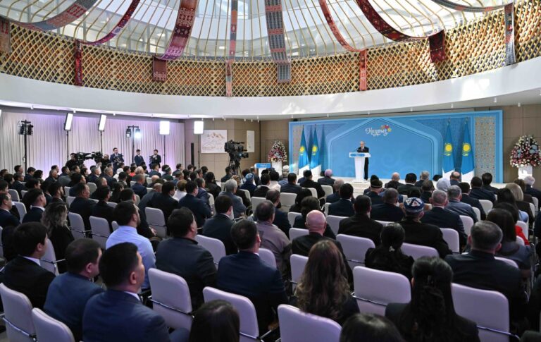 Президент поручил ускорить строительство газоэлектростанции в Туркестанской области