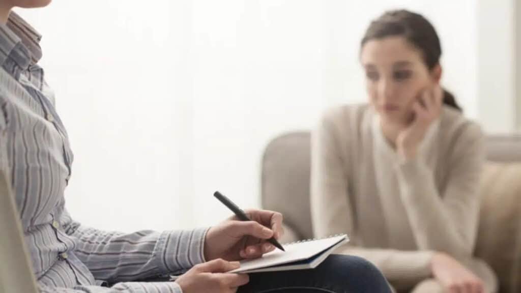 Ресейде балалы болғысы келмейтін әйелдер психологқа жіберілетін болды