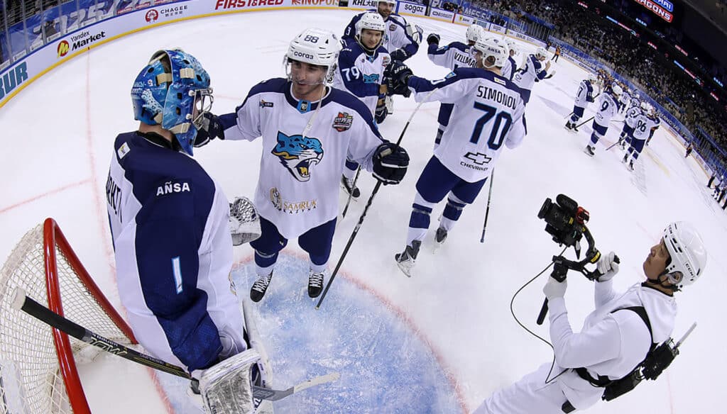 Никите Бояркину пришлось потрудиться в Шанхае, но «Барыс» в итоге выиграл