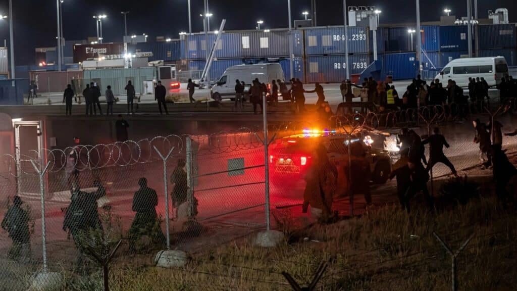 Ресейдегі жаппай төбелес: 16 адам әкімшілік жауапқа тартылды