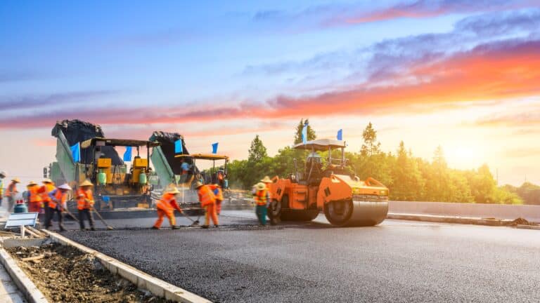 Цементобетон и 5G: как изменятся дороги Казахстана к 2028 году