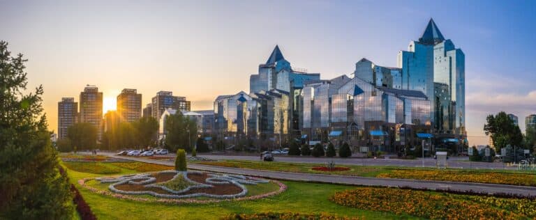 Водитель в Алматы разогнался до 250 км/ч