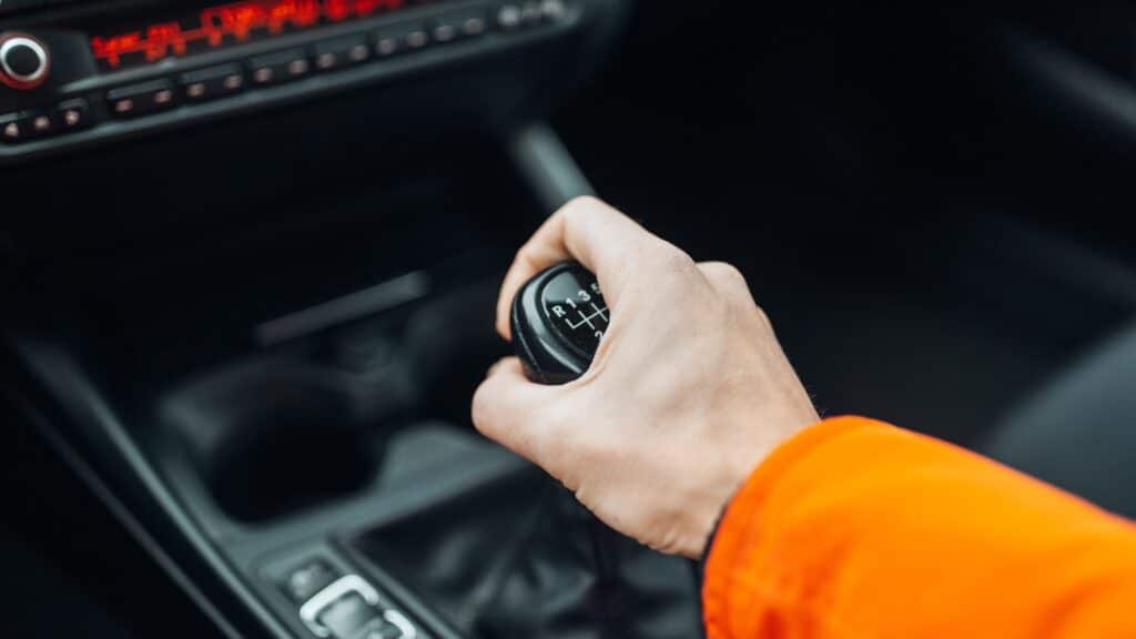 Нарықта механикалық беріліс қорапты автокөліктер екі есе азайды