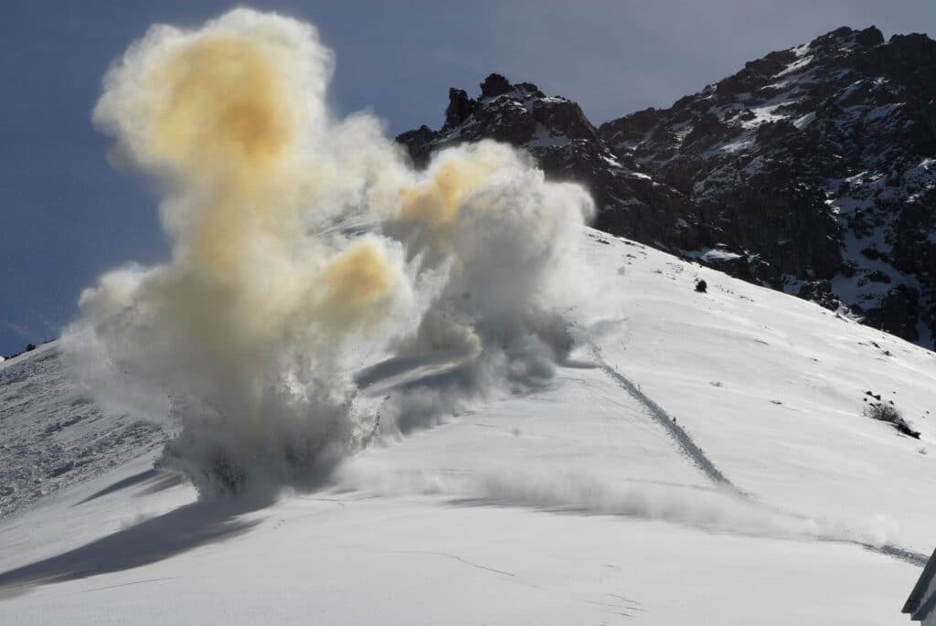 В Алматы сообщили о спуске лавины