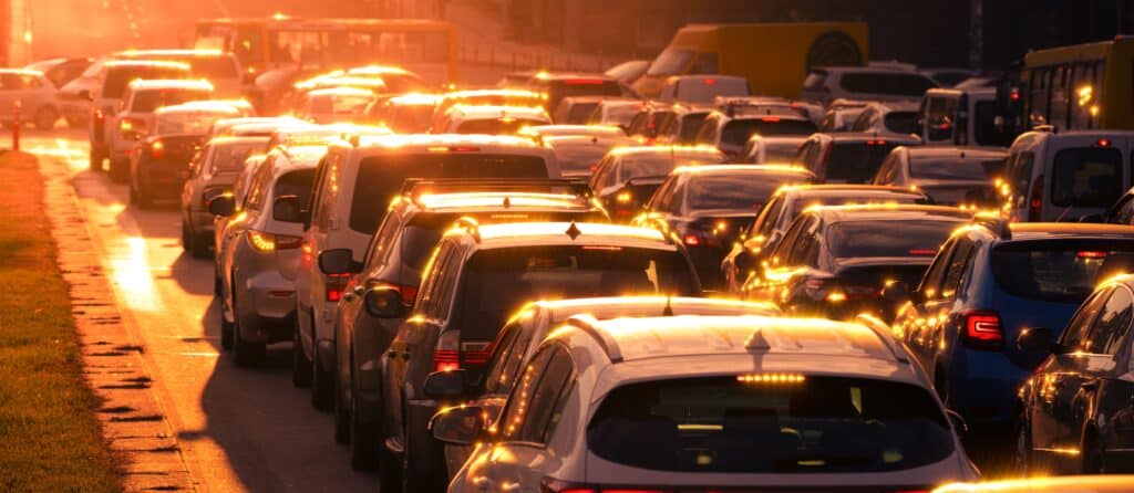 Алматыда көлік қозғалысын шектеуі мүмкін: министр Бейжің тәжірибесін ұсынды