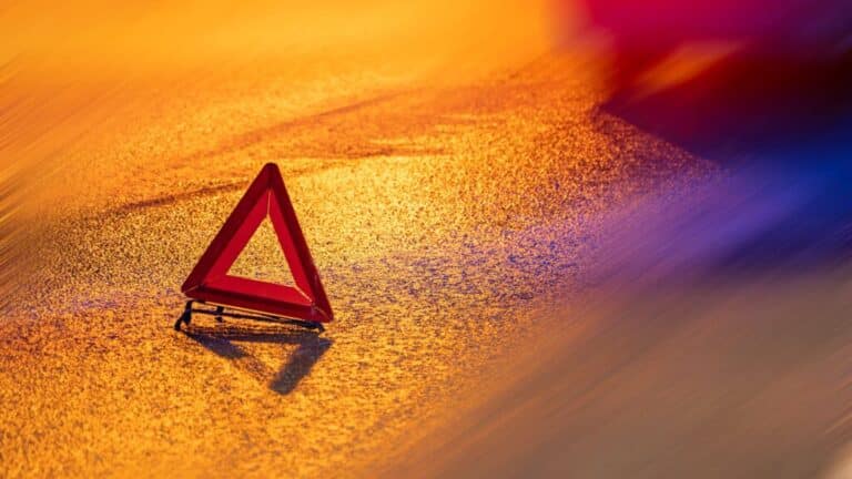 В Актобе Toyota Camry протаранила скорую с роженицей на борту