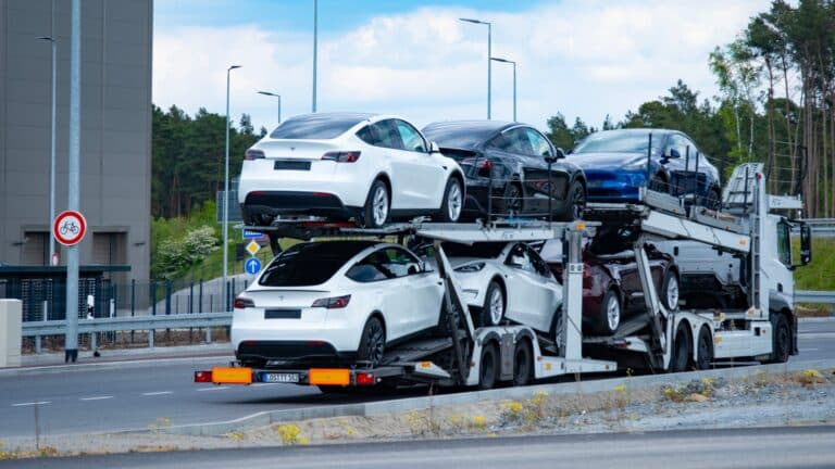 Ввоз электрокаров в Казахстан подорожал из-за отмены льгот