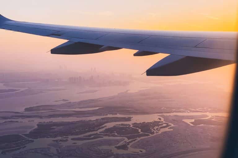 КГА отчитался о ходе эвакуации казахстанцев с Ближнего Востока