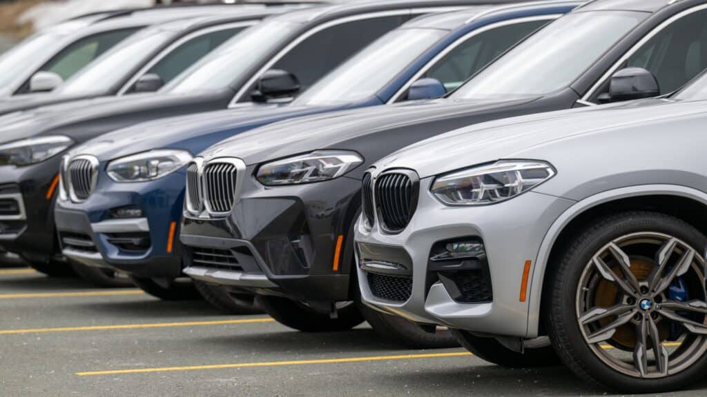 Дешевый премиум с пробегом: как получить престиж по цене Kia и избежать рисков