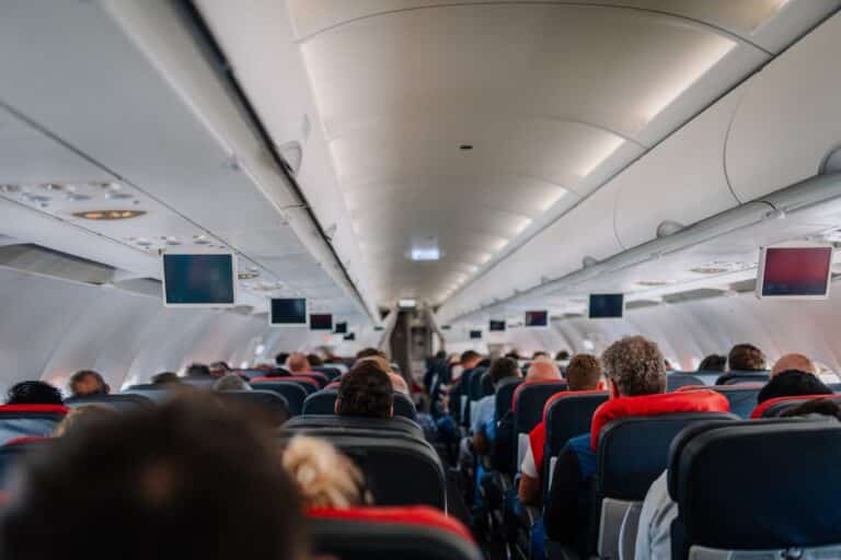 306 казахстанцев вернулись из Дубая эвакуационными рейсами