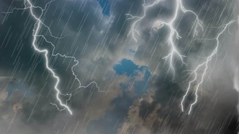 В каких областях РК синоптики объявили штормовое предупреждение на 31 марта